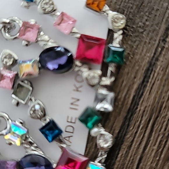 Earring - Picture 2 of 3